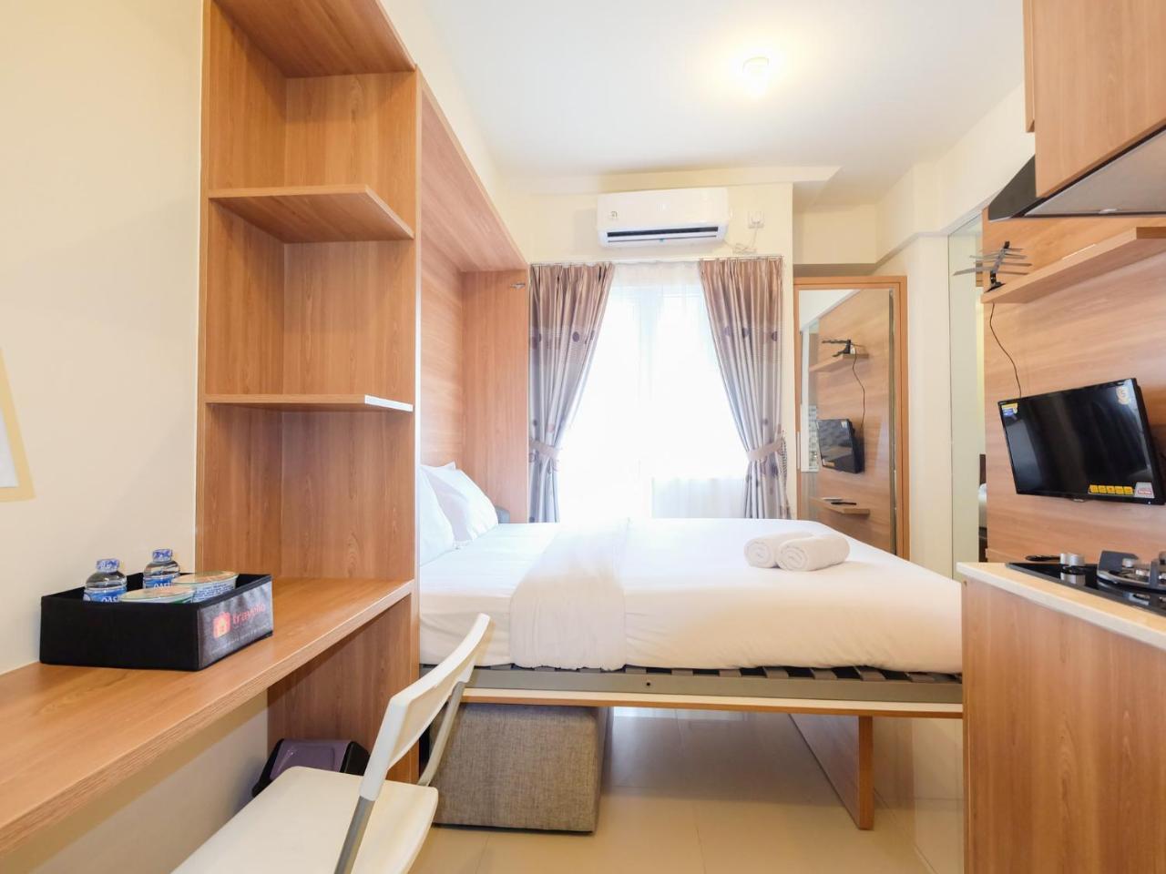Modern Studio At Green Pramuka City Apartment Near To Shopping Center By Travelio Джакарта Екстериор снимка