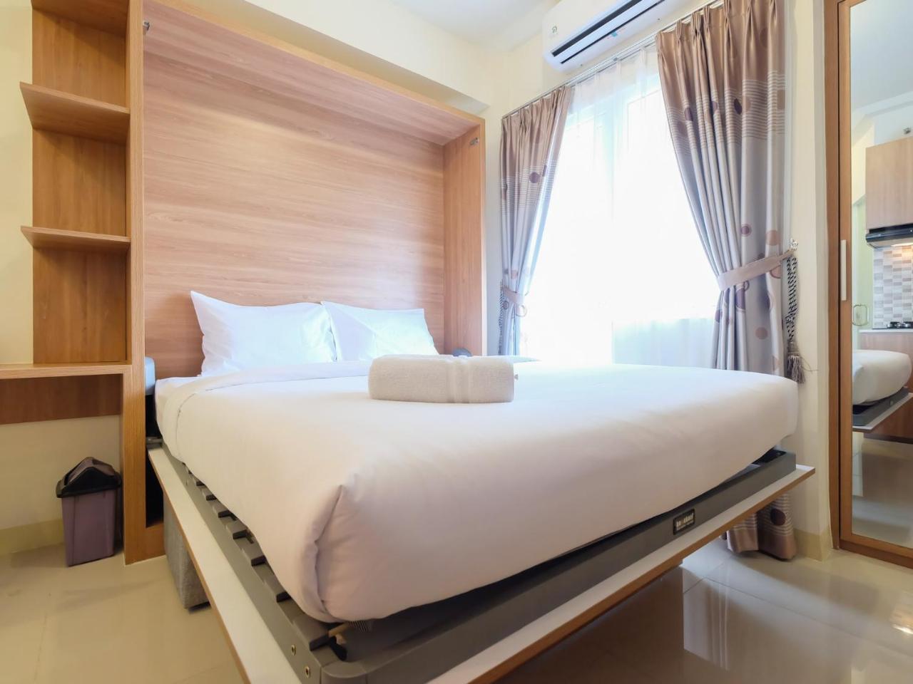 Modern Studio At Green Pramuka City Apartment Near To Shopping Center By Travelio Джакарта Екстериор снимка